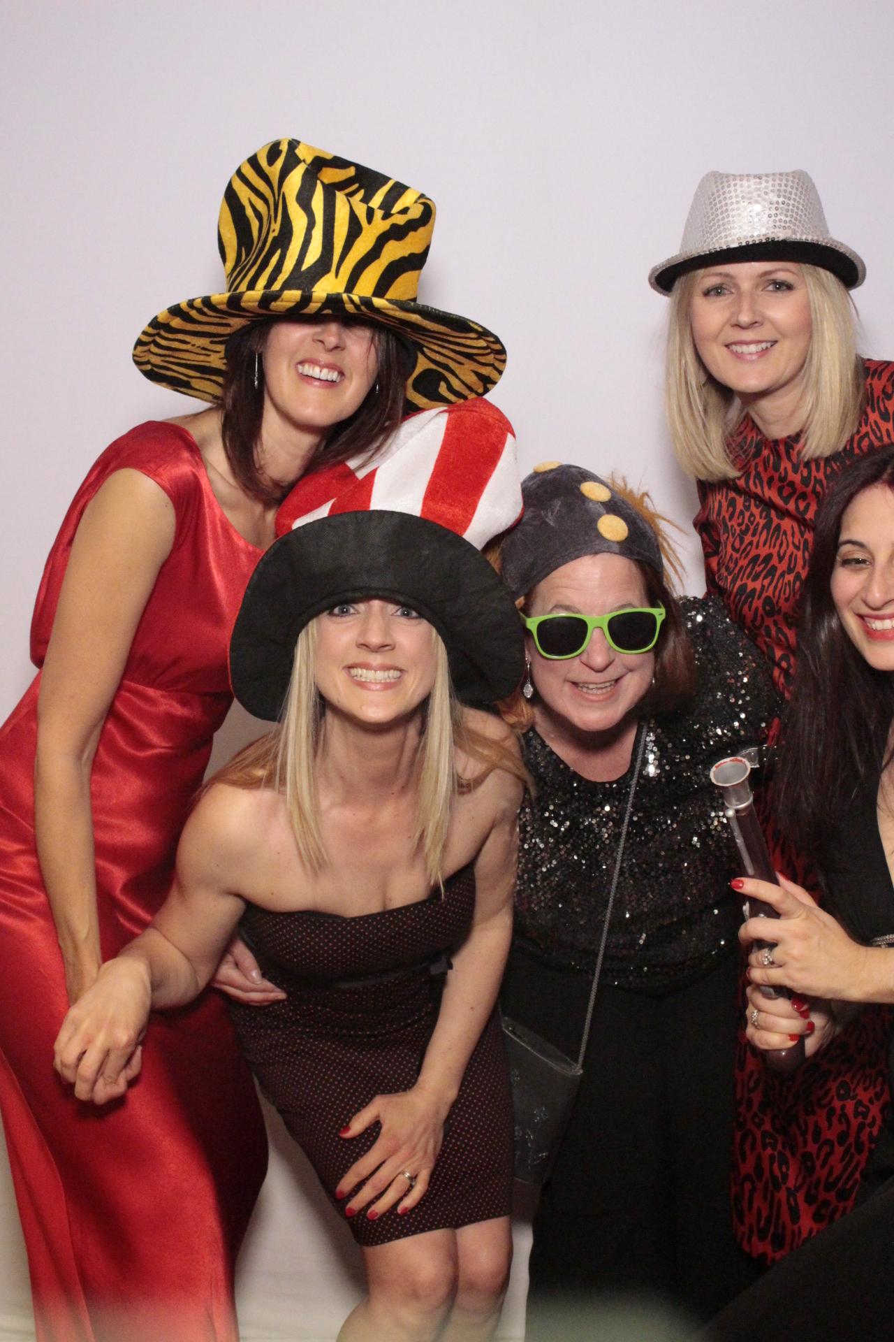 Danielle’s 40th birthday | View more photos from the event at gallery.myphotoboothexperience.co.uk/u/MyPhotoBoothExperienceLtd/Danielle’s-40th-birthday